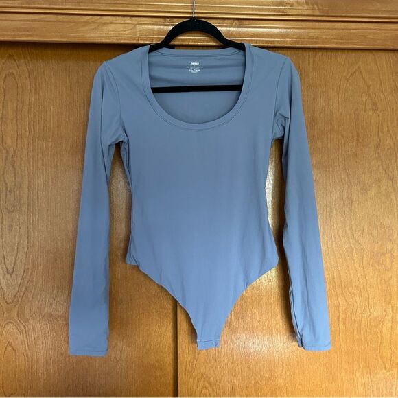 SKIMS Long Sleeve Scoop Neck Bodysuit Grey Size Large - Picture 1 of 7